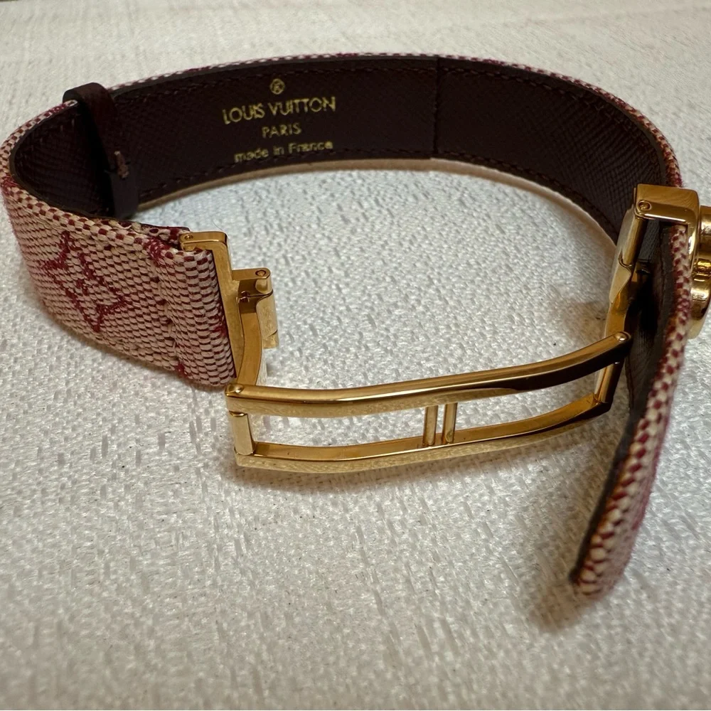 Louis Vuitton Pink and Gold tone Flower Bracelet